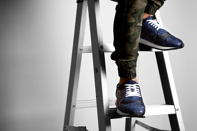 opening-ceremony-2014-fall-winter-navy-arrow-sneakers-1