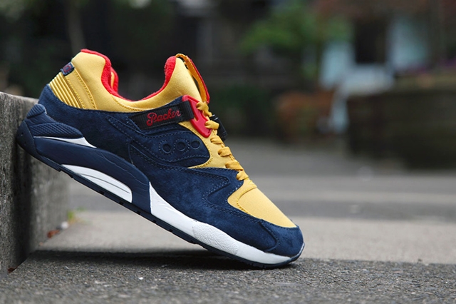 packer-shoes-saucony-9000-1-960x640