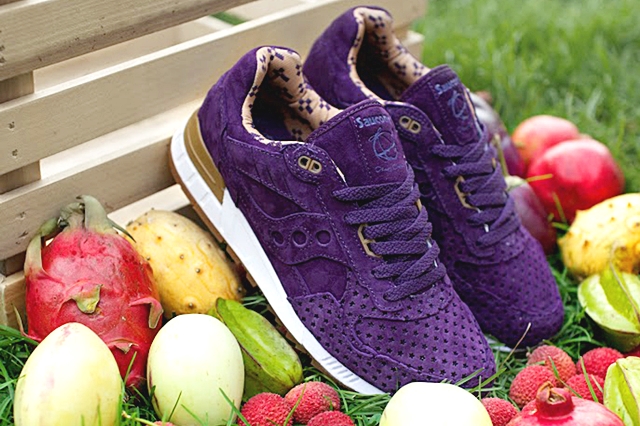 play-cloths-saucony-shadow-5000-grid-strange-fruit-pack-4