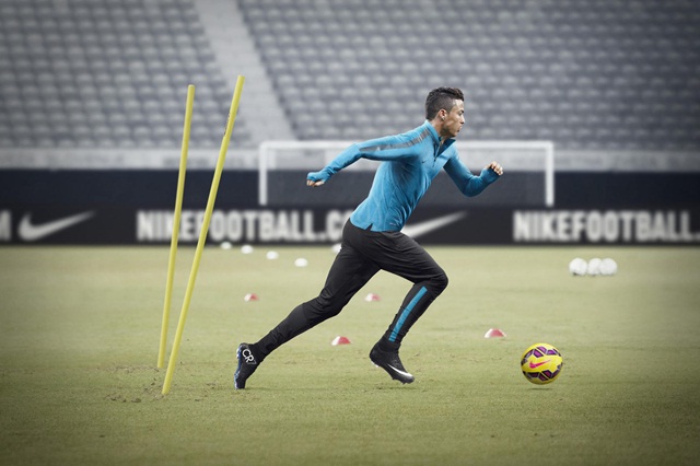 HO14_FB_Training_Ronaldo_2_native_1600