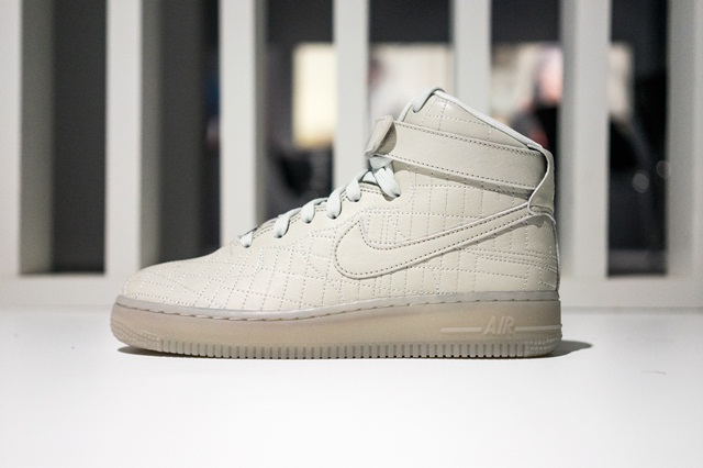 a-closer-look-at-the-nike-wmns-2014-holiday-air-force-1-city-collection-4