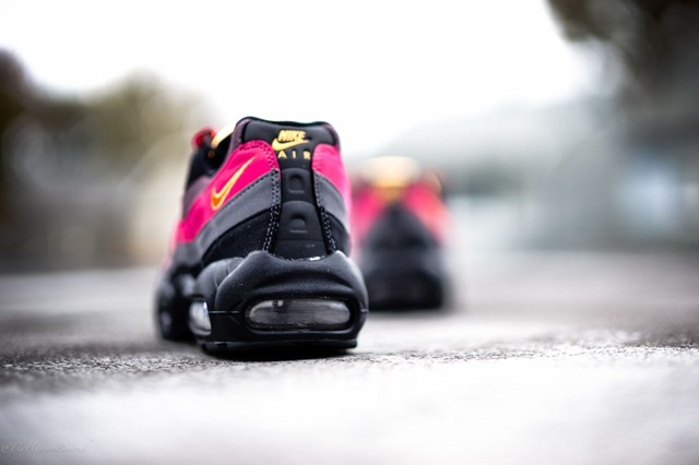 nike-air-max-95-black-tuscan-rust-03