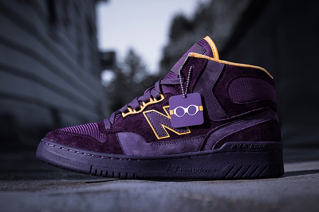 packer-shoes-new-balance-purple-reign-740-1