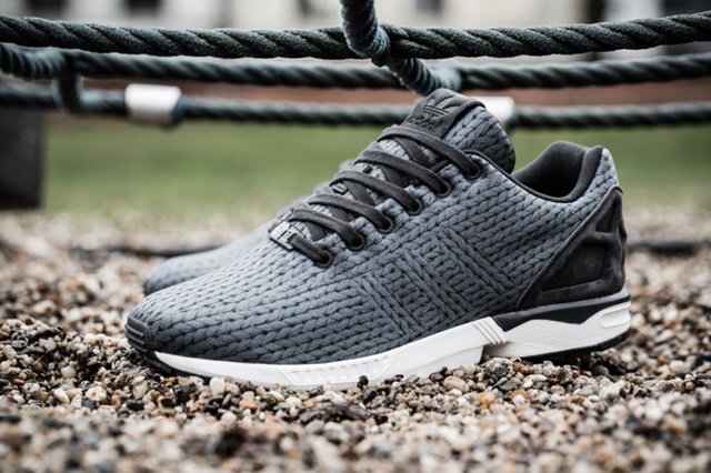 Adidas originals zx flux grey hot sale and black