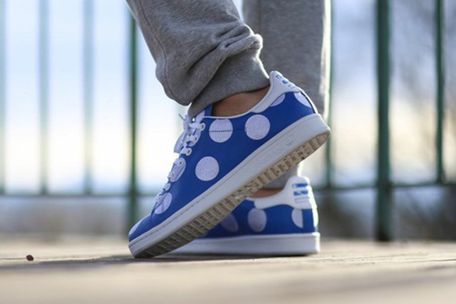 adidas-originals-pharrell-large-polka-dot-stan-smith-07