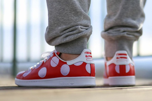 adidas-originals-pharrell-large-polka-dot-stan-smith-10