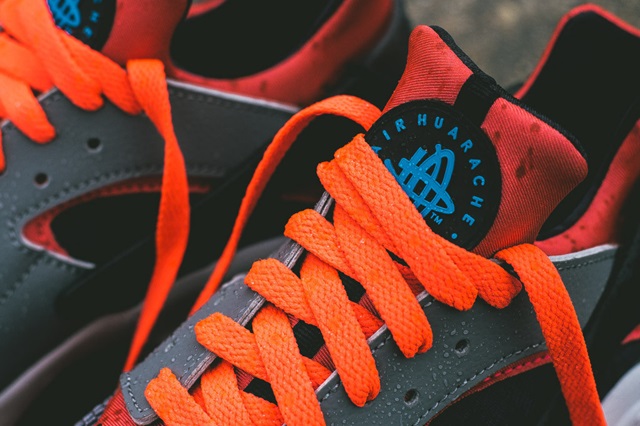 Nike_Air_Huarache_Grey_Infrared_Sneaker_POlitics_Hypebeast_5_1024x1024
