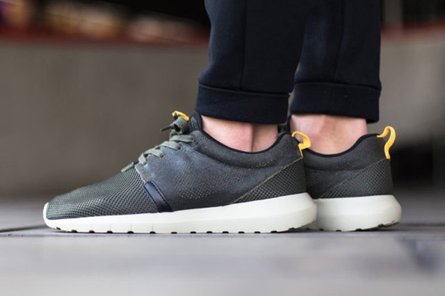 nike-roshe-run-nm-fb-cargo-khaki-01-630x420