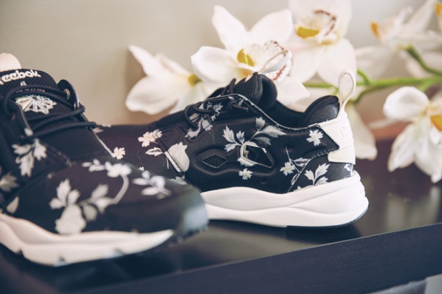 16-Reebok-fury-lite-floral-copy