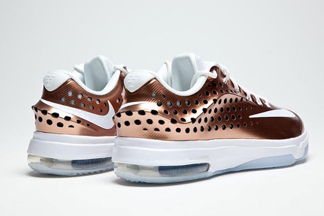 a-closer-look-at-nike-kd7-elite-eybl-3