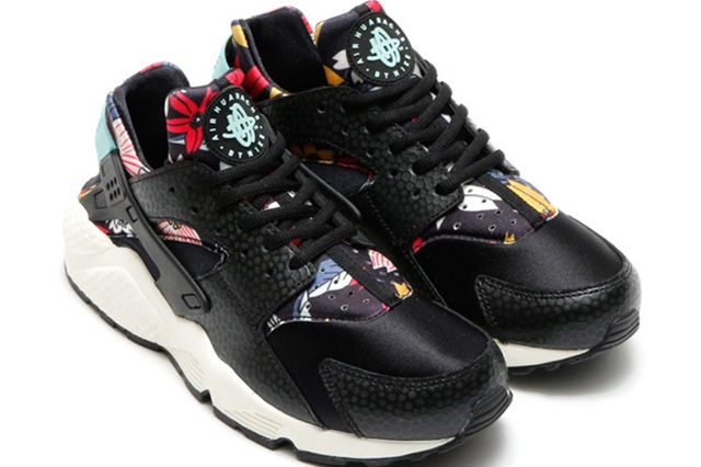 Nike air 2025 huarache floral pack