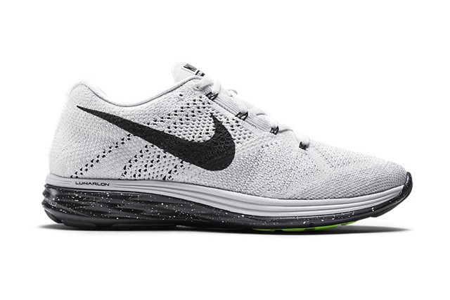 Nike flyknit lunar clearance black