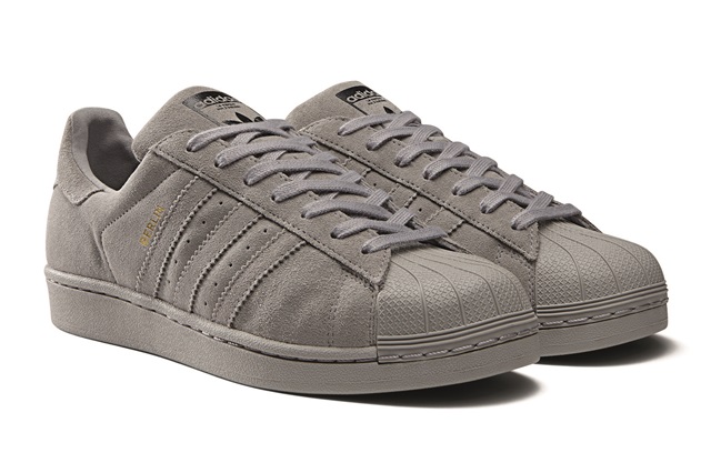 Adidas grises sales superstar