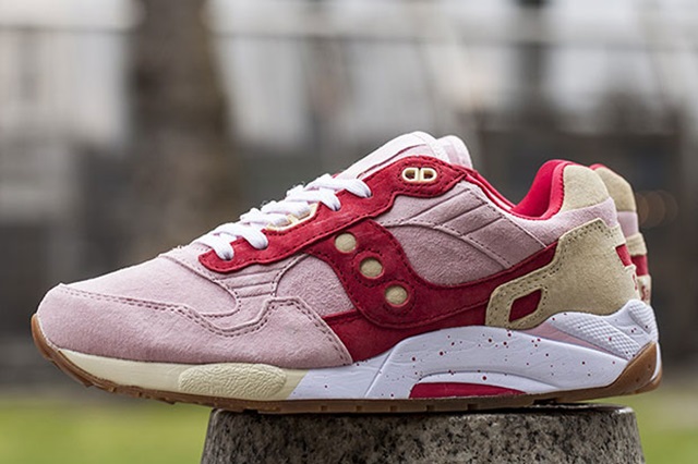 saucony-scoops-strawberry-pink-pack