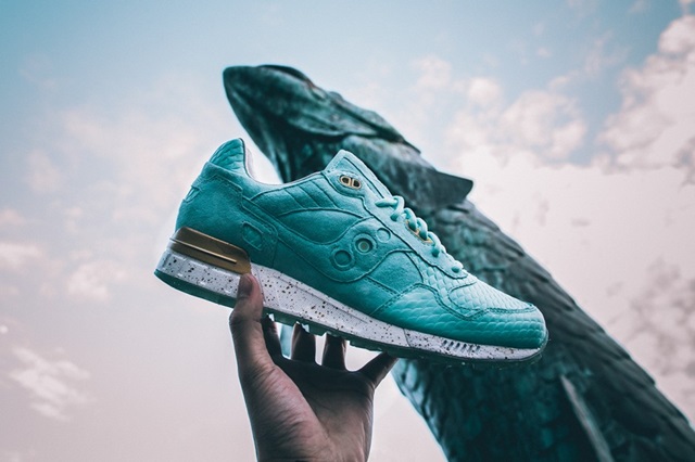 Saucony Shadow 5000 “Righteous One 