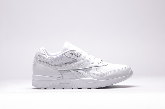 afew-store-sneaker-reebok-ventilator-supreme-white-white-white-12
