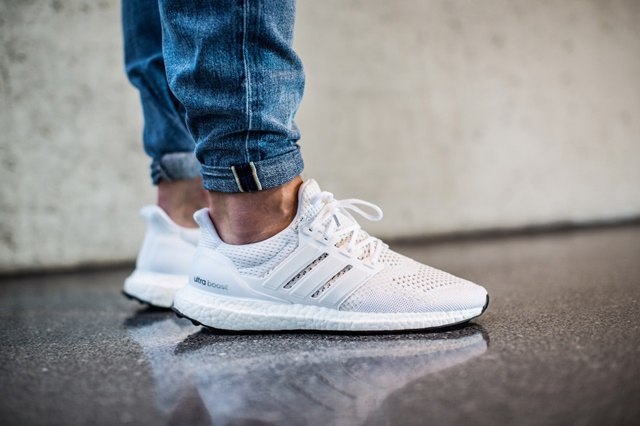 adidas-Ultra-BOOST-All-White-4