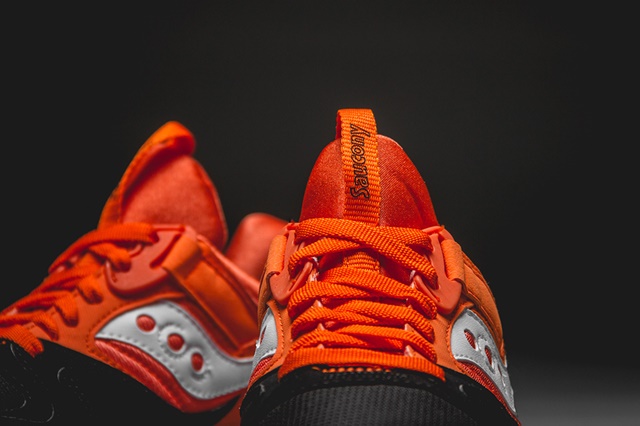 saucony-grid-9000-hallowed-pack-03