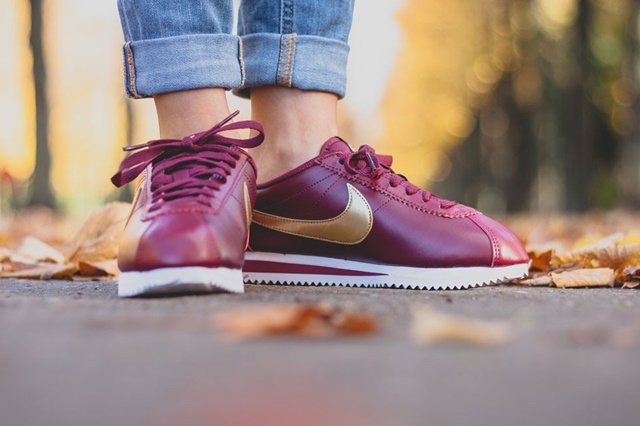 nike-wmns-classic-cortez-leather-team-red-1