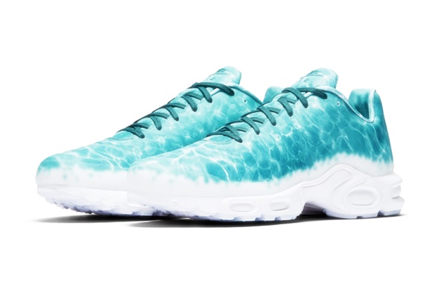 nike-air-max-plus-water