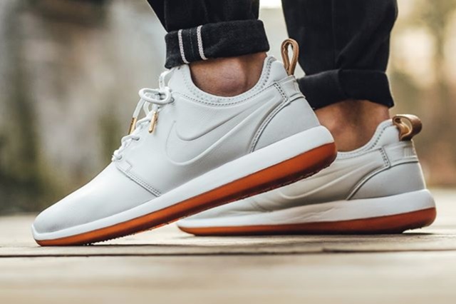 Nike Roshe Two Leather Premium 'Off 