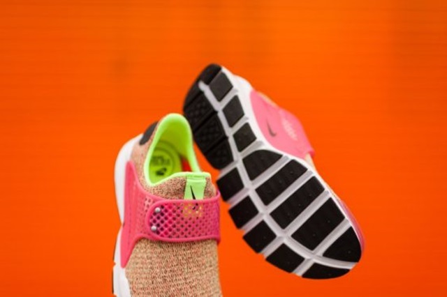 Nike-Sock-Dart-SE-7-565x372