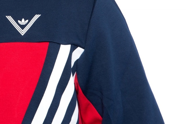 adidas-x-white-mountaineering-crew-sweat-blau-rot-bq0946-mood-1