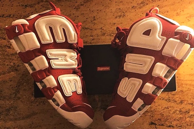 Nike air uptempo shop supreme on feet