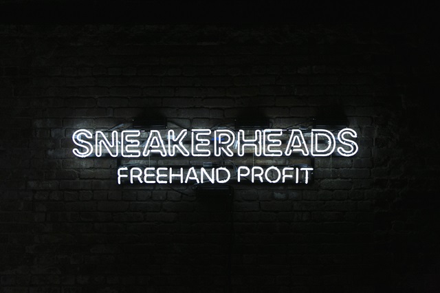 SNEAKERHEADS_by_Freehand_Profit_adidas_Originals_Store_Soho 01
