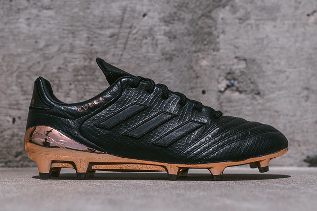 KITH x adidas Football Cobra SFMAG.RU