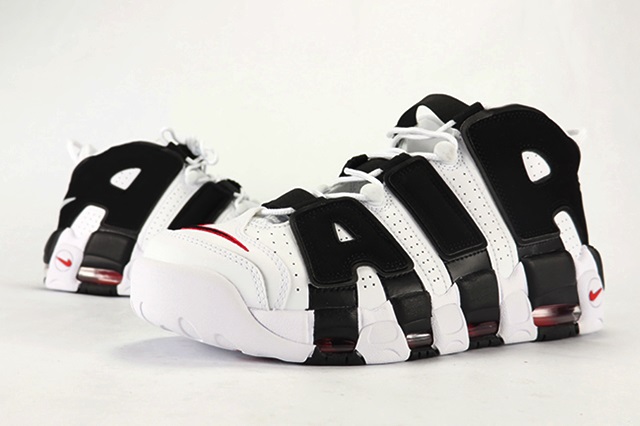 nike-air-more-uptempo-scottie-pippen-pe-review-on-feet