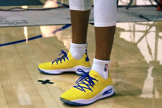 steph-curry-warriors-under-armour-curry-4-low-2