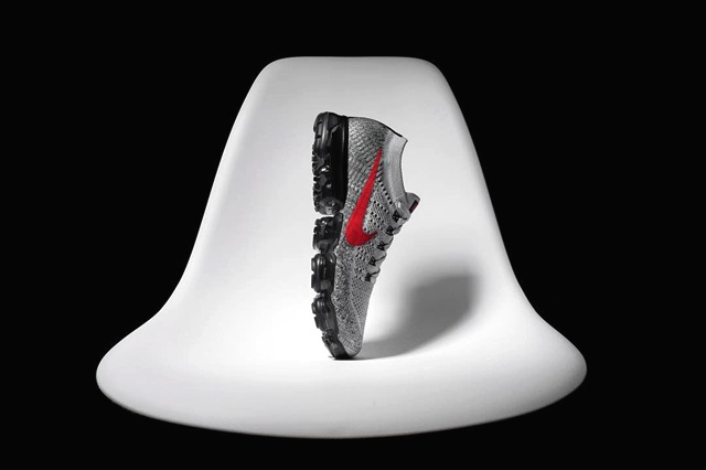 Nike-Air-VaporMax-Flyknit-Silver-Red-Black-3