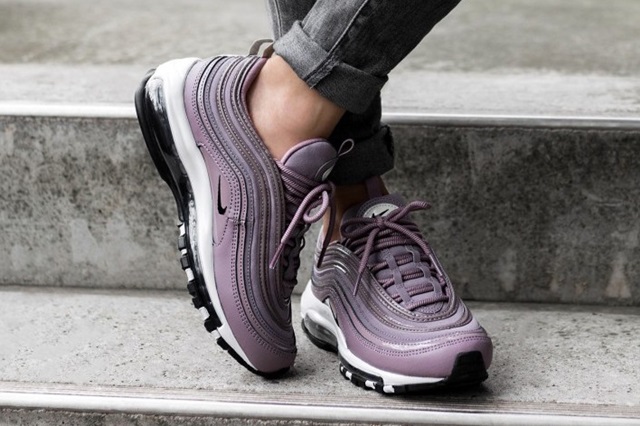 nike-air-max-97-taupe-grey-release-date-2