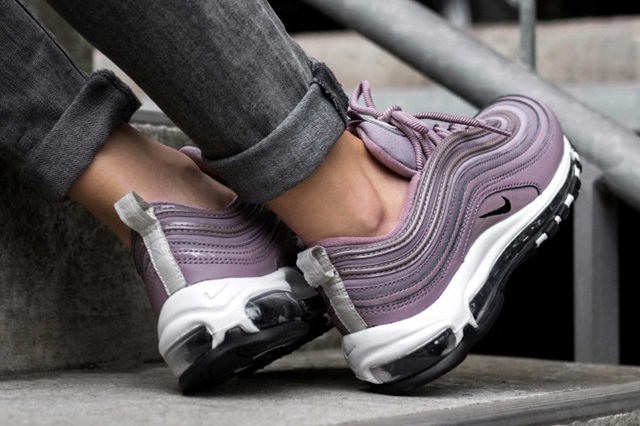 nike-air-max-97-taupe-grey-release-date-3