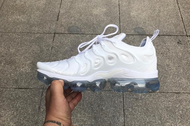 vapormax plus white and grey
