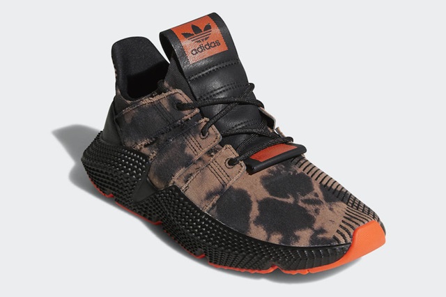 adidas-prophere-bleached-black-solar-red-DB1982-4