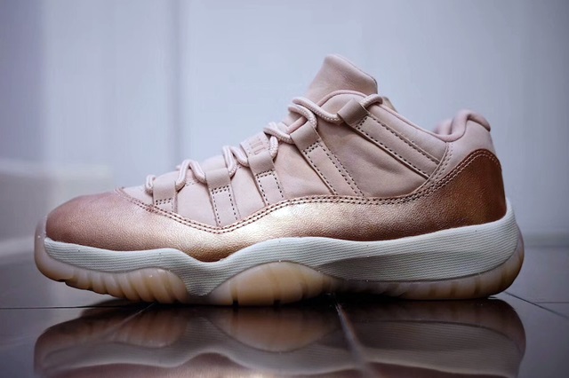 jordan-11-low-rose-gold