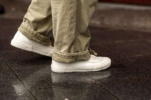 paris-mens-fw18-sneaker-street-style-17